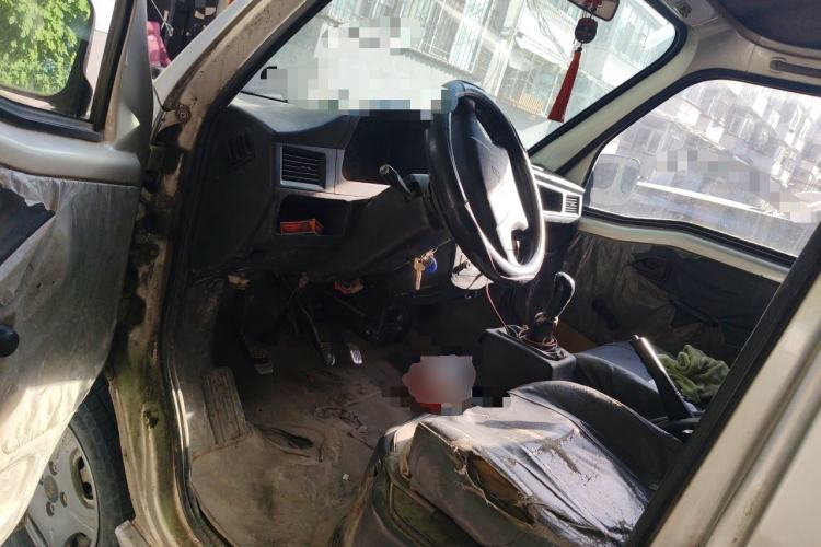 Used Wuling Zhiguang 2013 1.0L Practical Version Driver Seat