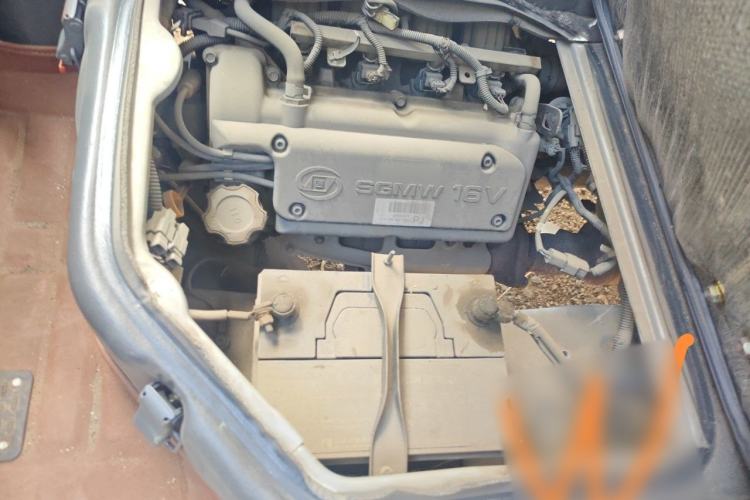 Used Wuling Zhiguang 2013 1.0L Practical Version Engine Bay