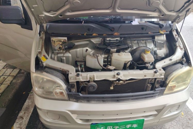 Used Wuling Zhiguang 2013 1.0L Practical Version Engine Bay