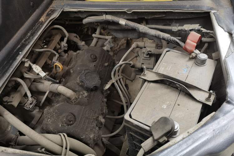 Used Wuling Zhiguang 2013 1.0L Practical Version Engine Bay