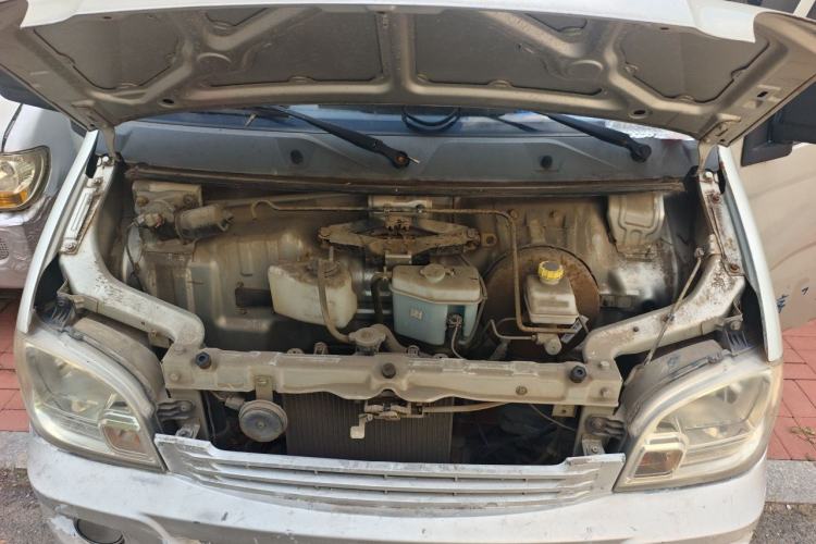 Used Wuling Zhiguang 2013 1.0L Practical Version Engine Bay