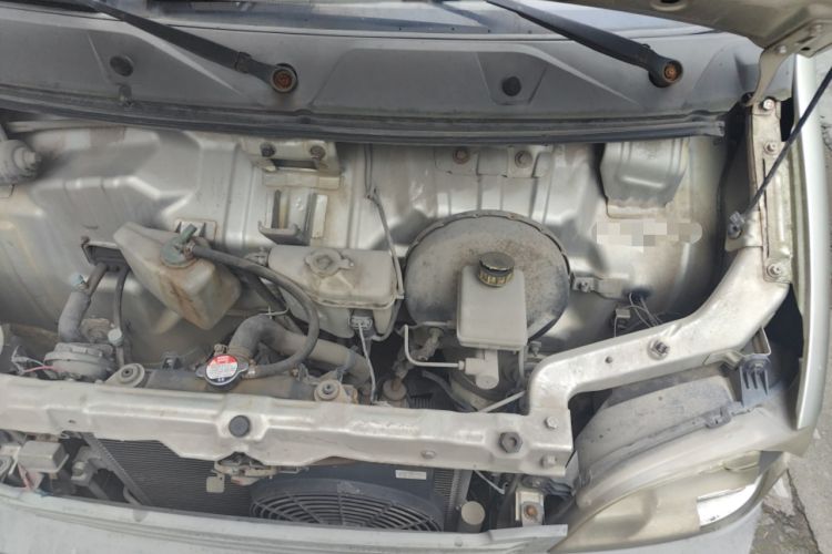 Used Wuling Zhiguang 2013 1.0L Practical Version Engine Bay Left