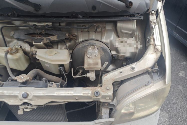 Used Wuling Zhiguang 2013 1.0L Practical Version Engine Bay Left