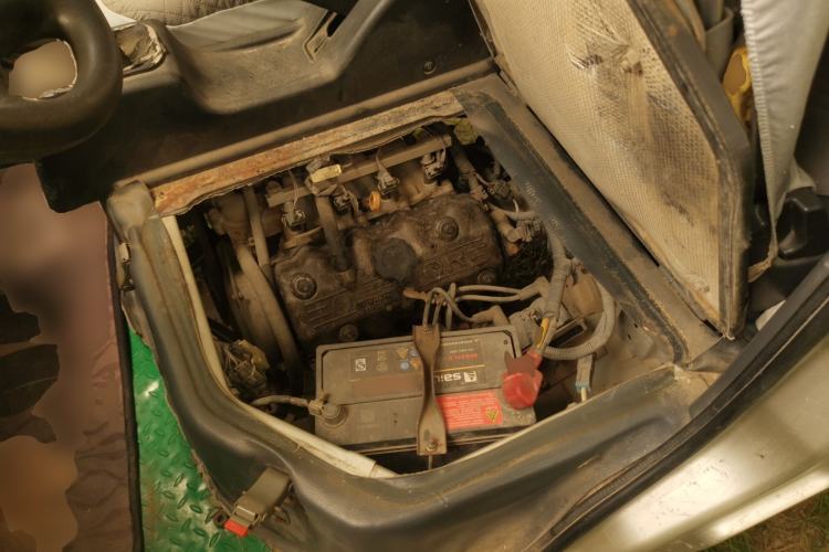 Used Wuling Zhiguang 2013 1.0L Practical Version Engine Bay