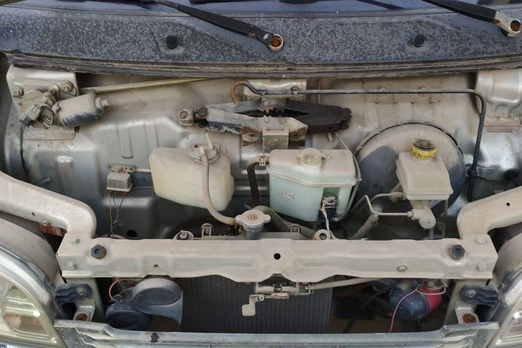 Used Wuling Zhiguang 2013 1.0L Base Version Engine Bay