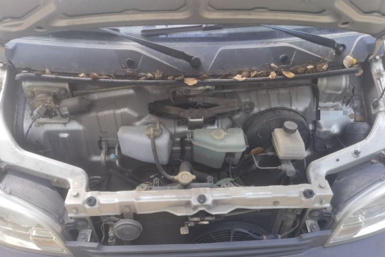 Used Wuling Zhiguang 2013 1.0L Base Version Engine Bay