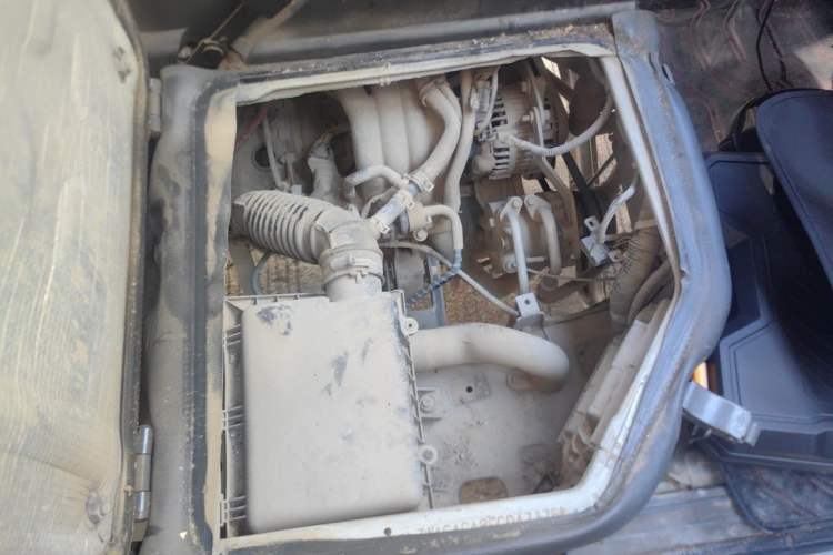 Used Wuling Zhiguang 2013 1.0L Practical Version Engine Bay Right