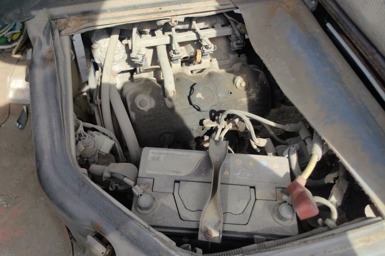 Used Wuling Zhiguang 2013 1.0L Practical Version Engine Bay Right
