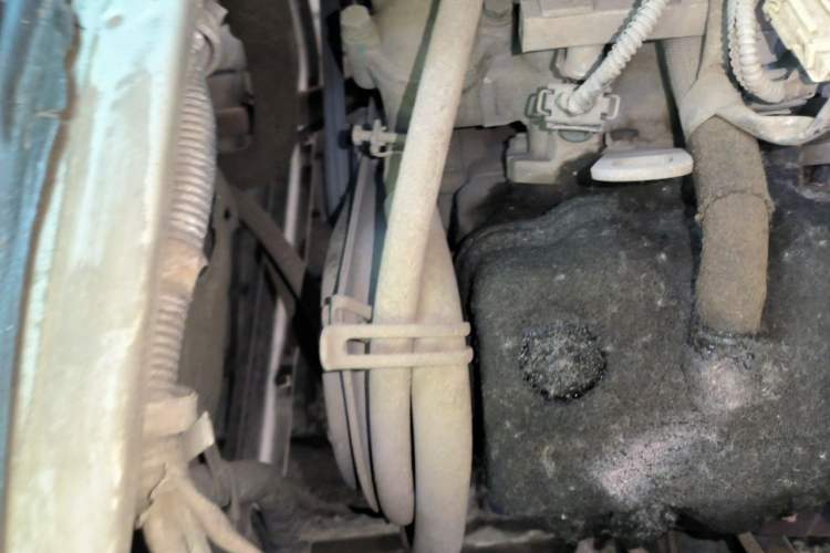 Used Wuling Zhiguang 2013 1.0L Practical Version Engine Bay Right