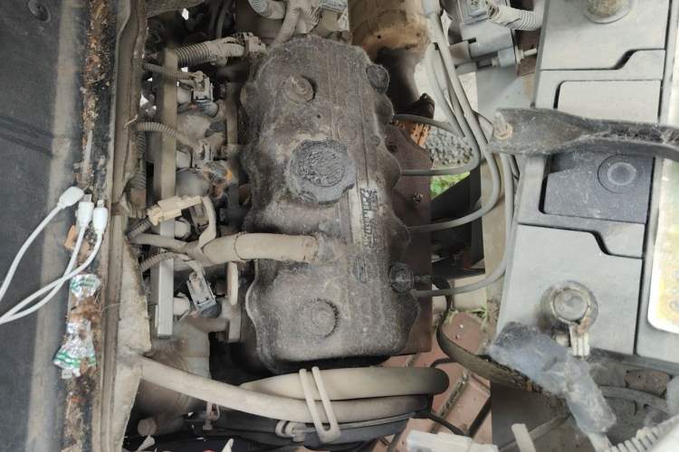 Used Wuling Zhiguang 2013 1.0L Base Version Engine Bay Right