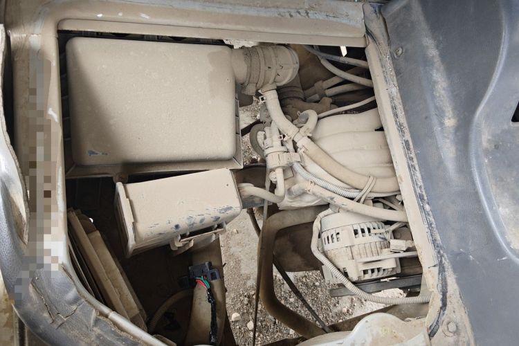 Used Wuling Zhiguang 2013 1.0L Practical Version Engine Bay Right