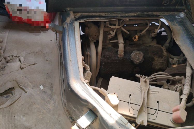 Used Wuling Zhiguang 2013 1.0L Practical Version Engine Bay Right