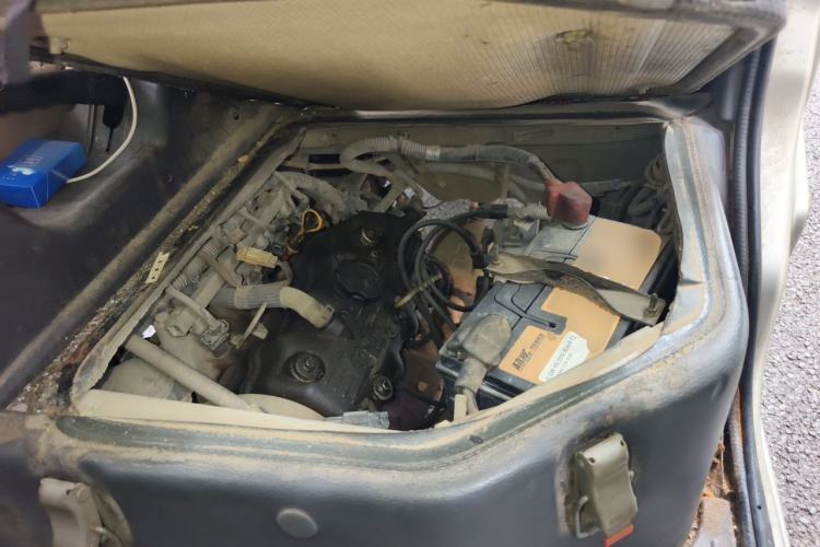 Used Wuling Zhiguang 2013 1.0L Practical Version Engine Bay