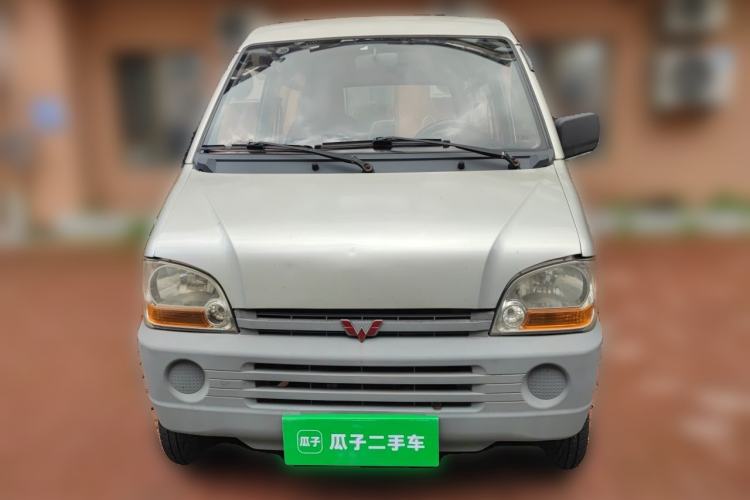 Used Wuling Zhiguang 2013 1.0L Practical Version Front