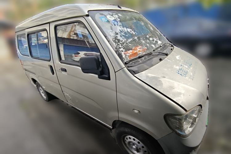 Used Wuling Zhiguang 2013 1.0L Practical Version Front Right 45 Deg
