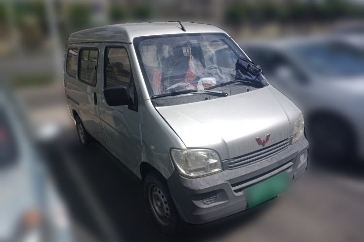 Used Wuling Zhiguang 2013 1.0L Practical Version Front Right 45 Deg