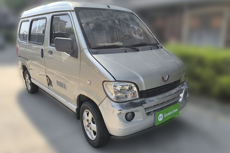 Used Wuling Zhiguang 2013 1.0L Practical Version Front Right 45 Deg