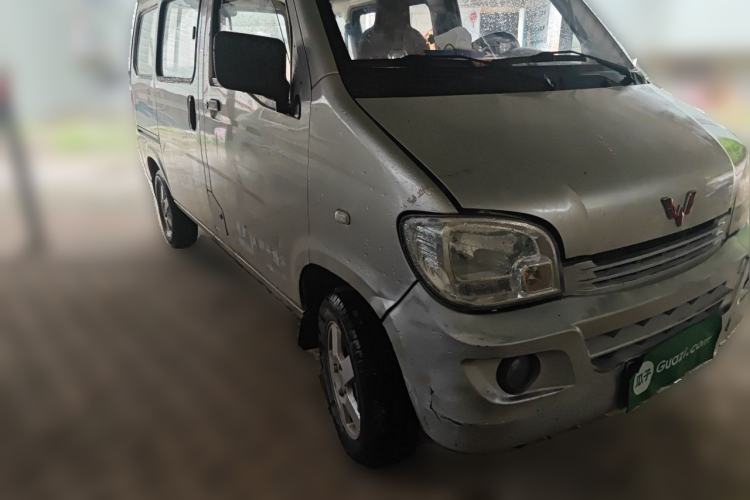 Used Wuling Zhiguang 2013 1.0L Practical Version Front Right 45 Deg