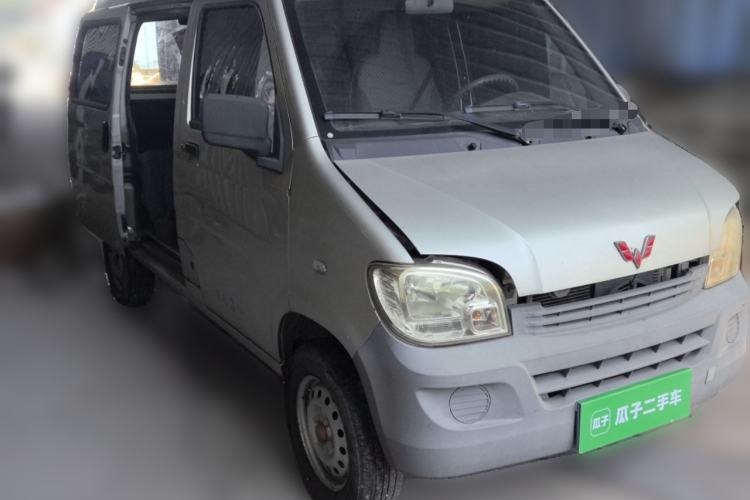 Used Wuling Zhiguang 2013 1.0L Practical Version Front Right 45 Deg