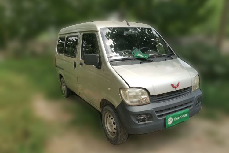 Used Wuling Zhiguang 2013 1.0L Practical Version Front Right 45 Deg