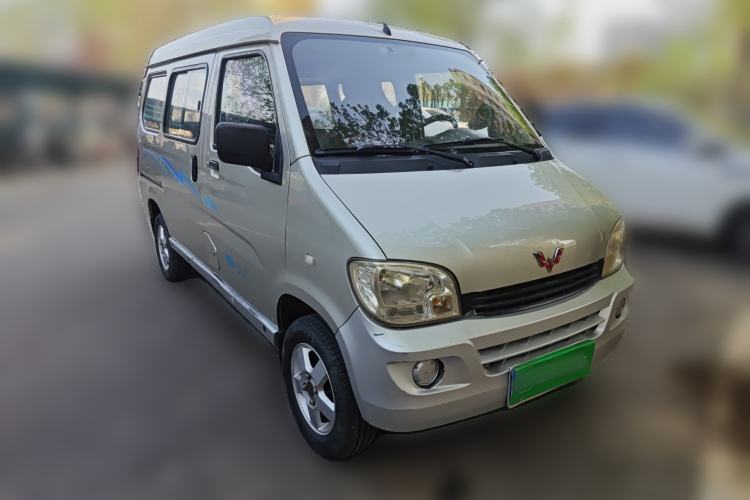 Used Wuling Zhiguang 2013 1.0L Practical Version Front Right 45 Deg