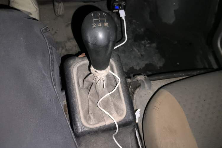 Used Wuling Zhiguang 2013 1.0L Practical Version Gear Lever