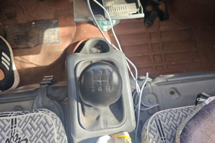 Used Wuling Zhiguang 2013 1.0L Practical Version Gear Lever