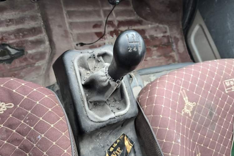 Used Wuling Zhiguang 2013 1.0L Practical Version Gear Lever