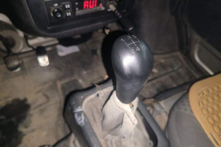 Used Wuling Zhiguang 2013 1.0L Practical Version Gear Lever
