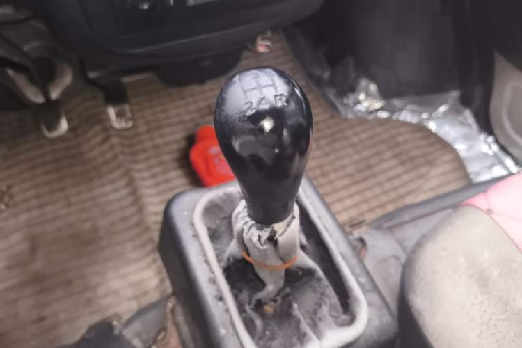Used Wuling Zhiguang 2013 1.0L Practical Version Gear Lever