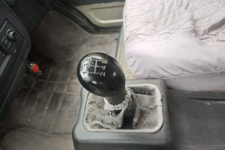 Used Wuling Zhiguang 2013 1.0L Practical Version Gear Lever