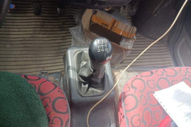 Used Wuling Zhiguang 2013 1.0L Practical Version Gear Lever