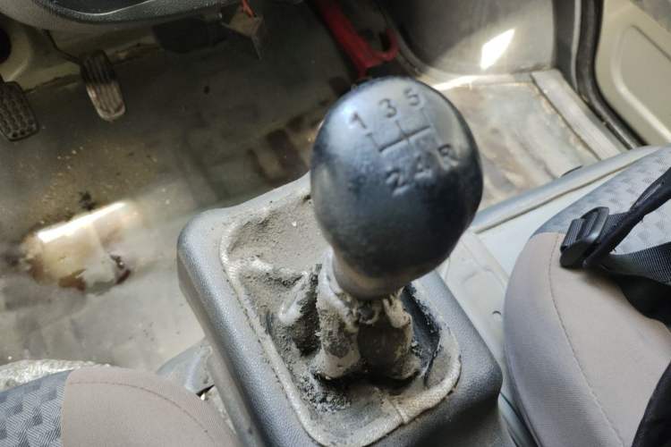 Used Wuling Zhiguang 2013 1.0L Practical Version Gear Lever