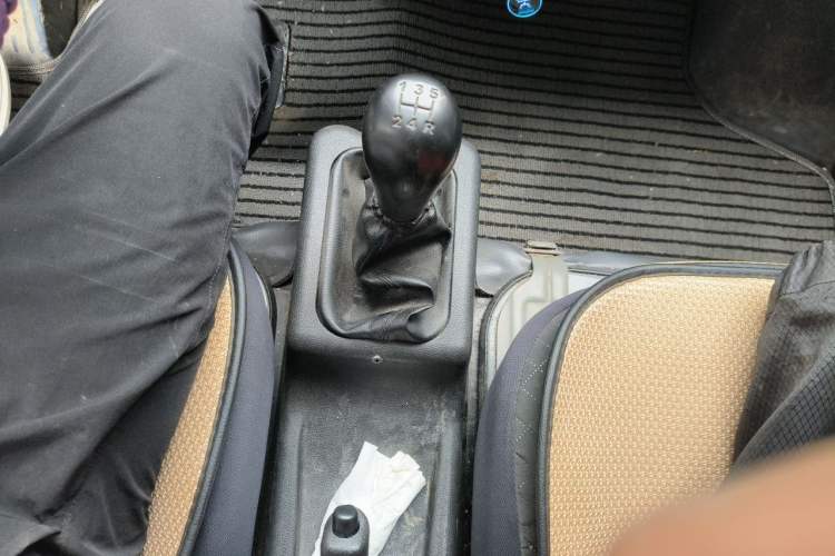 Used Wuling Zhiguang 2013 1.0L Practical Version Gear Lever