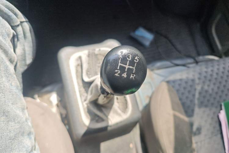 Used Wuling Zhiguang 2013 1.0L Base Version Gear Lever