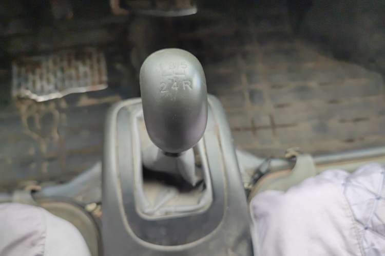 Used Wuling Zhiguang 2013 1.0L Practical Version Gear Lever