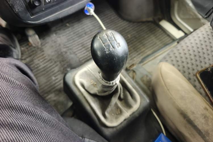 Used Wuling Zhiguang 2013 1.0L Practical Version Gear Lever