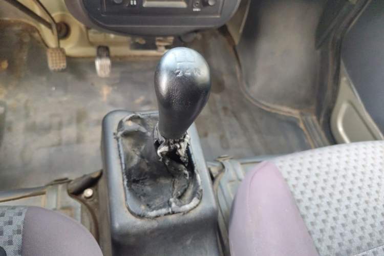 Used Wuling Zhiguang 2013 1.0L Practical Version Gear Lever