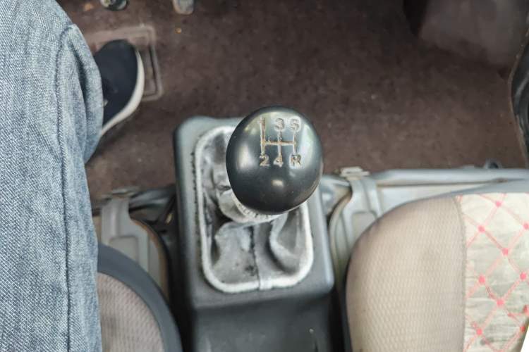Used Wuling Zhiguang 2013 1.0L Practical Version Gear Lever