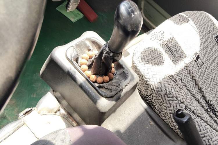 Used Wuling Zhiguang 2013 1.0L Practical Version Gear Lever