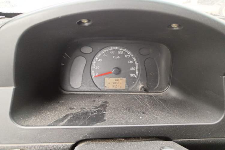Used Wuling Zhiguang 2013 1.0L Practical Version Instrument Cluster