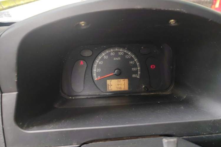 Used Wuling Zhiguang 2013 1.0L Practical Version Instrument Cluster