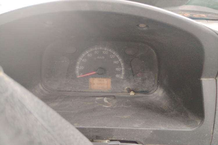 Used Wuling Zhiguang 2013 1.0L Practical Version Instrument Cluster
