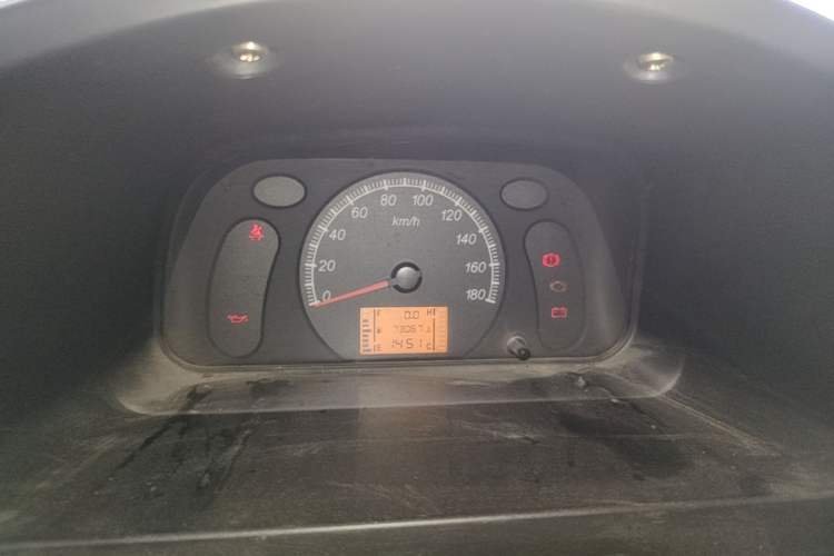 Used Wuling Zhiguang 2013 1.0L Base Version Instrument Cluster