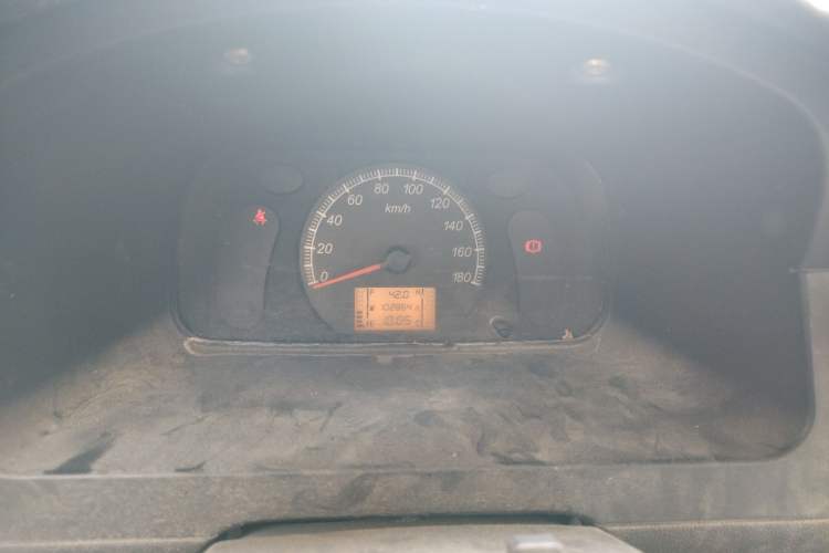 Used Wuling Zhiguang 2013 1.0L Practical Version Instrument Cluster