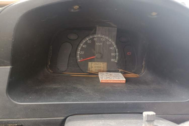 Used Wuling Zhiguang 2013 1.0L Practical Version Instrument Cluster