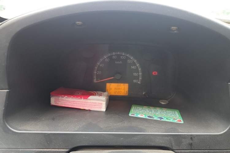 Used Wuling Zhiguang 2013 1.0L Practical Version Instrument Cluster