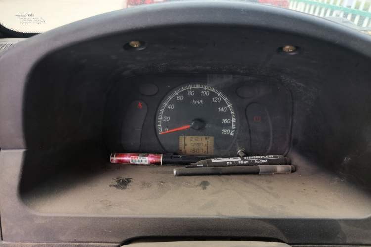 Used Wuling Zhiguang 2013 1.0L Practical Version Instrument Cluster