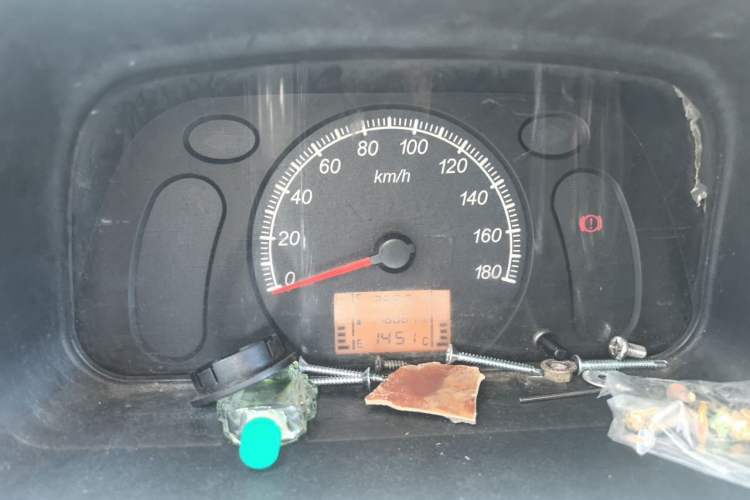 Used Wuling Zhiguang 2013 1.0L Practical Version Instrument Cluster