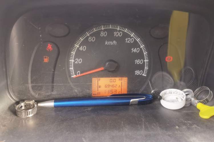 Used Wuling Zhiguang 2013 1.0L Base Version Instrument Cluster